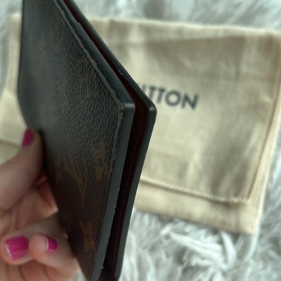 Louis Vuitton Authentic Monogram Canvas Passport Cover - Picture 6 of 7